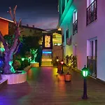 Tarabya Апарт-отель 4*